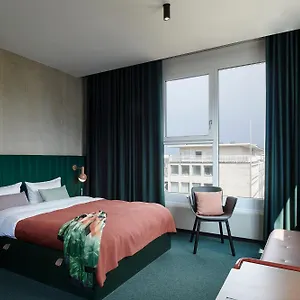  Otel Basecamp